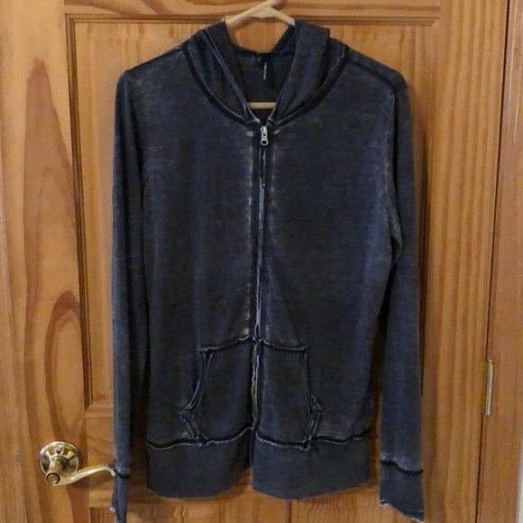 Maurices Tops - Lightweight zip up, washed look!